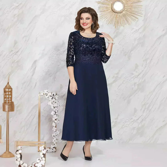 Elegance csipke plusz méretű ruha